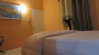 Rafjam Bed And Breakfast Kingston Esterno foto